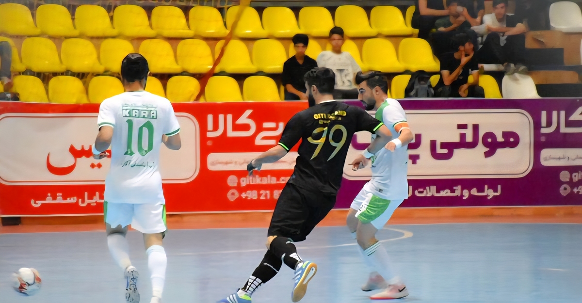 اعتراض مربی پالایش نفت به قضاوت داور و واکنش به اظهارات سرمربی تیم ملی