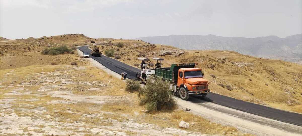 اتمام پروژه بهسازی و روکش آسفالت راه روستایی دوک در شهرستان لنده