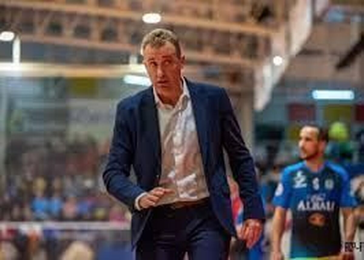 بازیکنان باید قدر پیراهن تیم ملی را بدانند