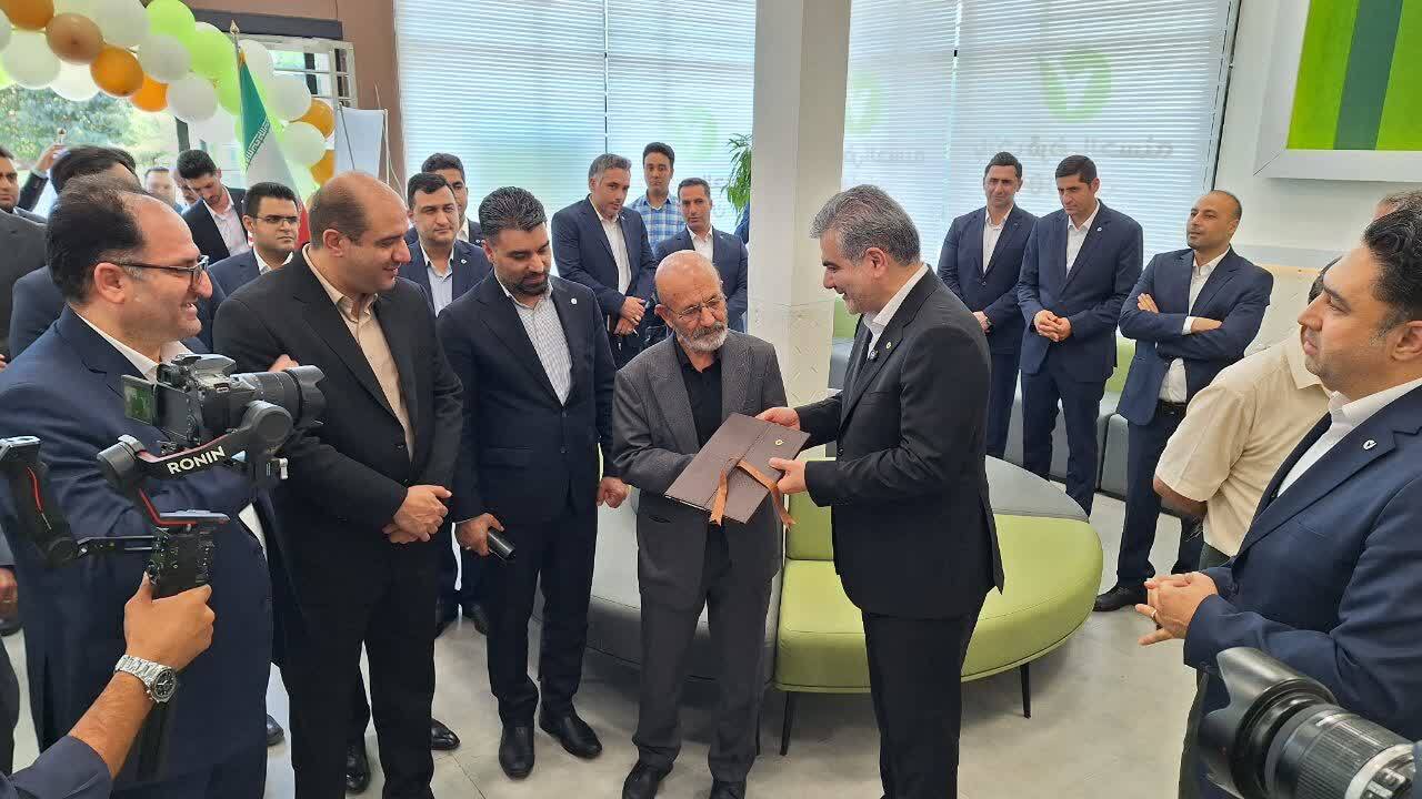 منابع بانک قرض الحسنه مهر ایران از ۵۰۰ همت فراتر رفت منابع بانک قرض الحسنه مهر ایران از ۵۰۰ همت فراتر رفت