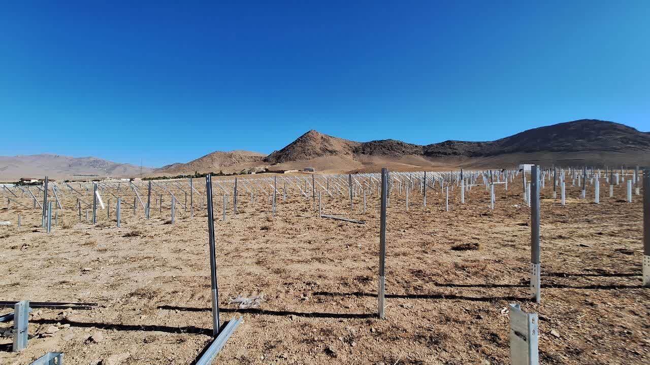 درتوسعه نیروگاه های خورشیدی شهر آوج مصمم هستیم