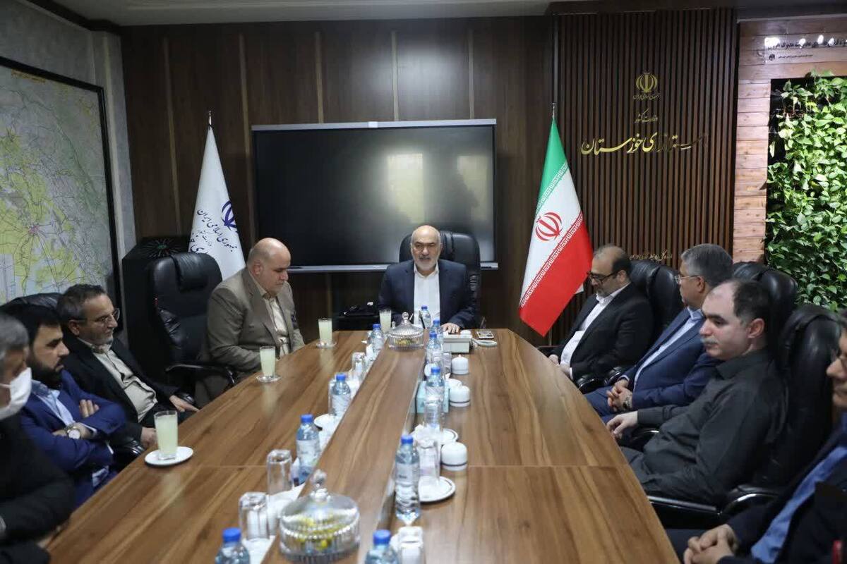 جلسه تکریم و معارفه مدیرکل حوزه استاندار خوزستان برگزار شد