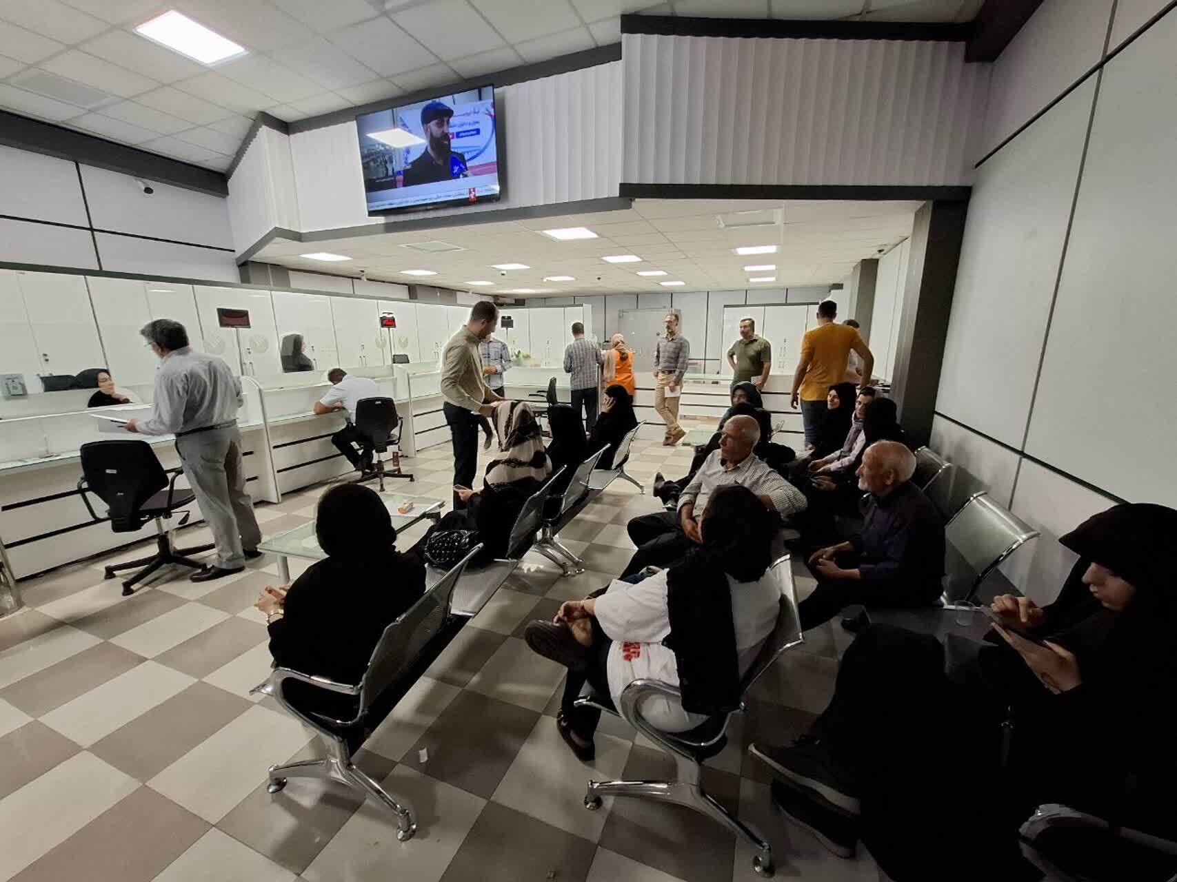 حناچی: 1000 میلیارد تومان تسهیلات از سوی پست بانک استان قزوین پرداخت شد 