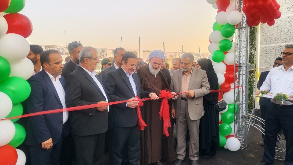 افزایش اختیارات استانداران گره گشاست و به حل بسیاری از مسائل کمک می کند افزایش اختیارات استانداران گره گشاست و به حل بسیاری از مسائل کمک می کند