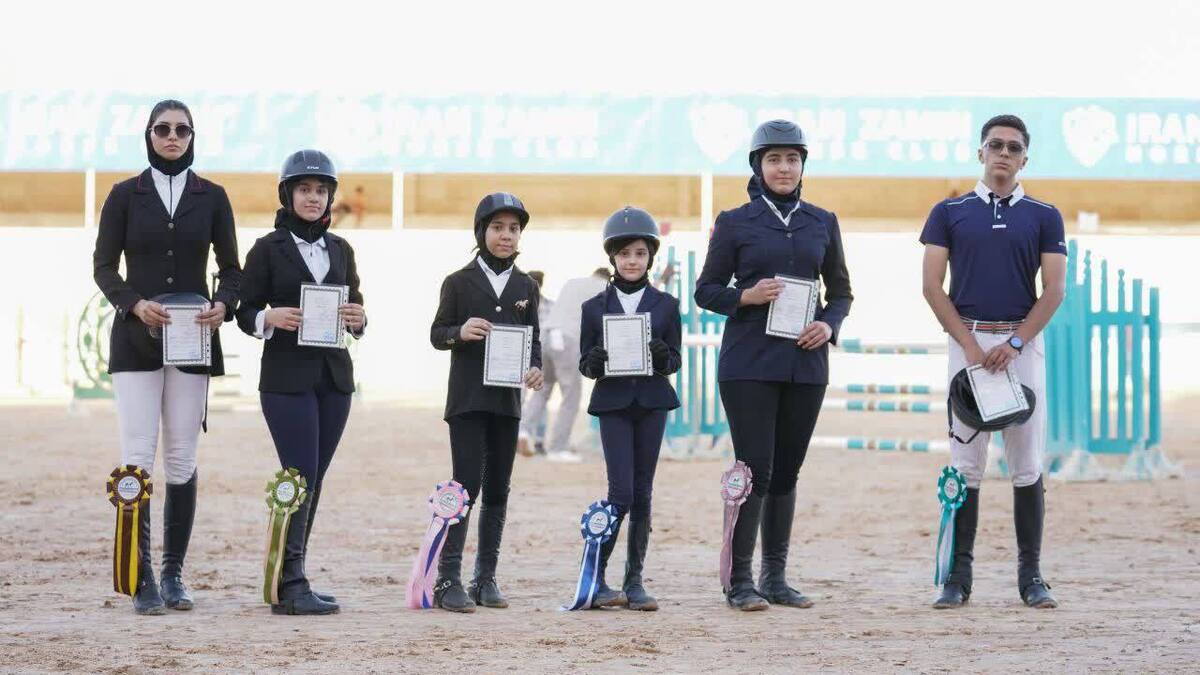 نهمین مسابقه پرش با اسب استان اصفهان برگزار شد