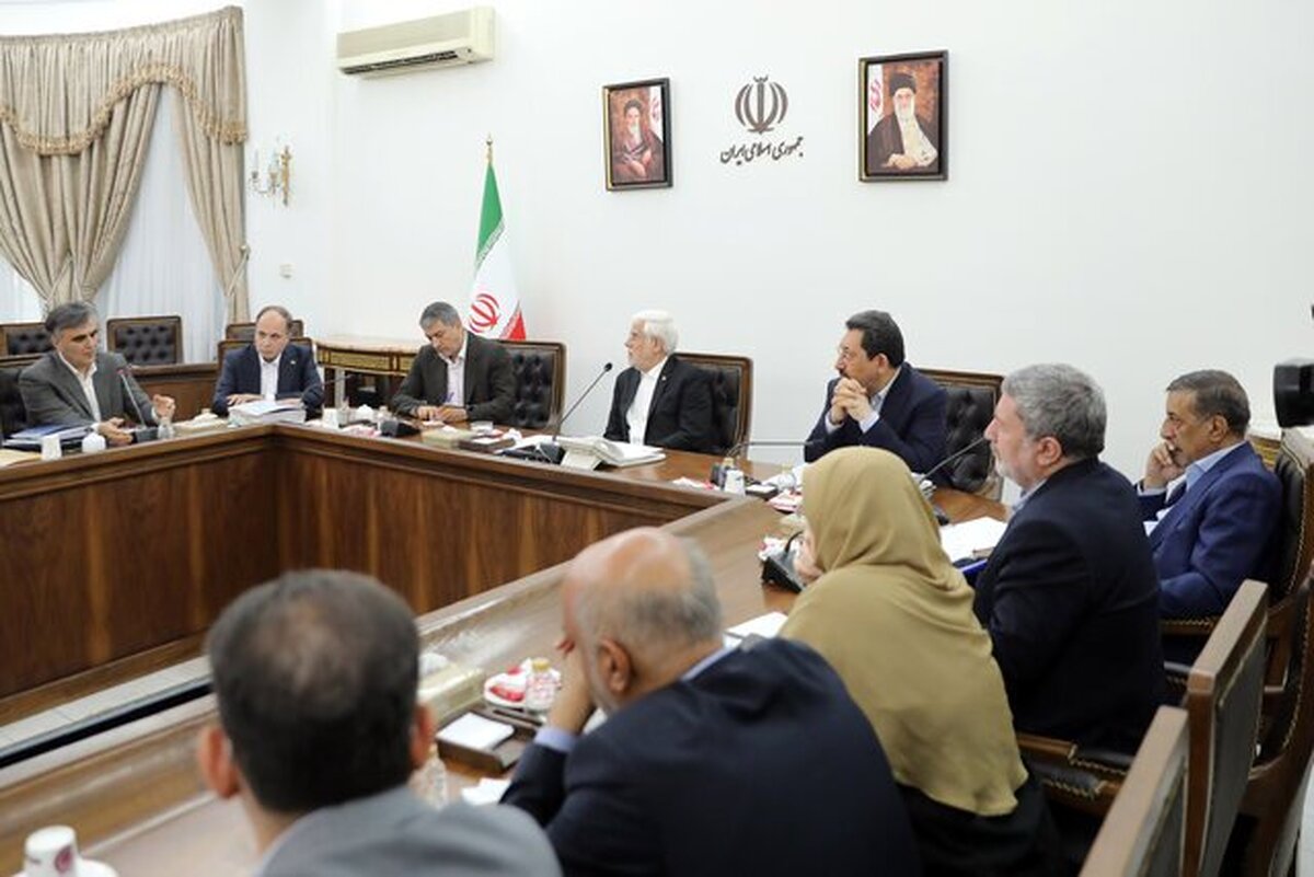 عارف: بخش خصوصی همیشه یاور نظام و مردم بوده است