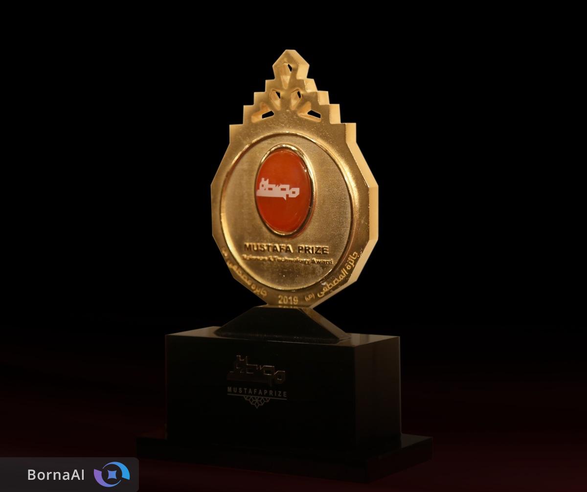 ۱۰ هزار دلار برای هر برگزیده دانشمند جوان در جایزه مصطفی(ص)+فیلم