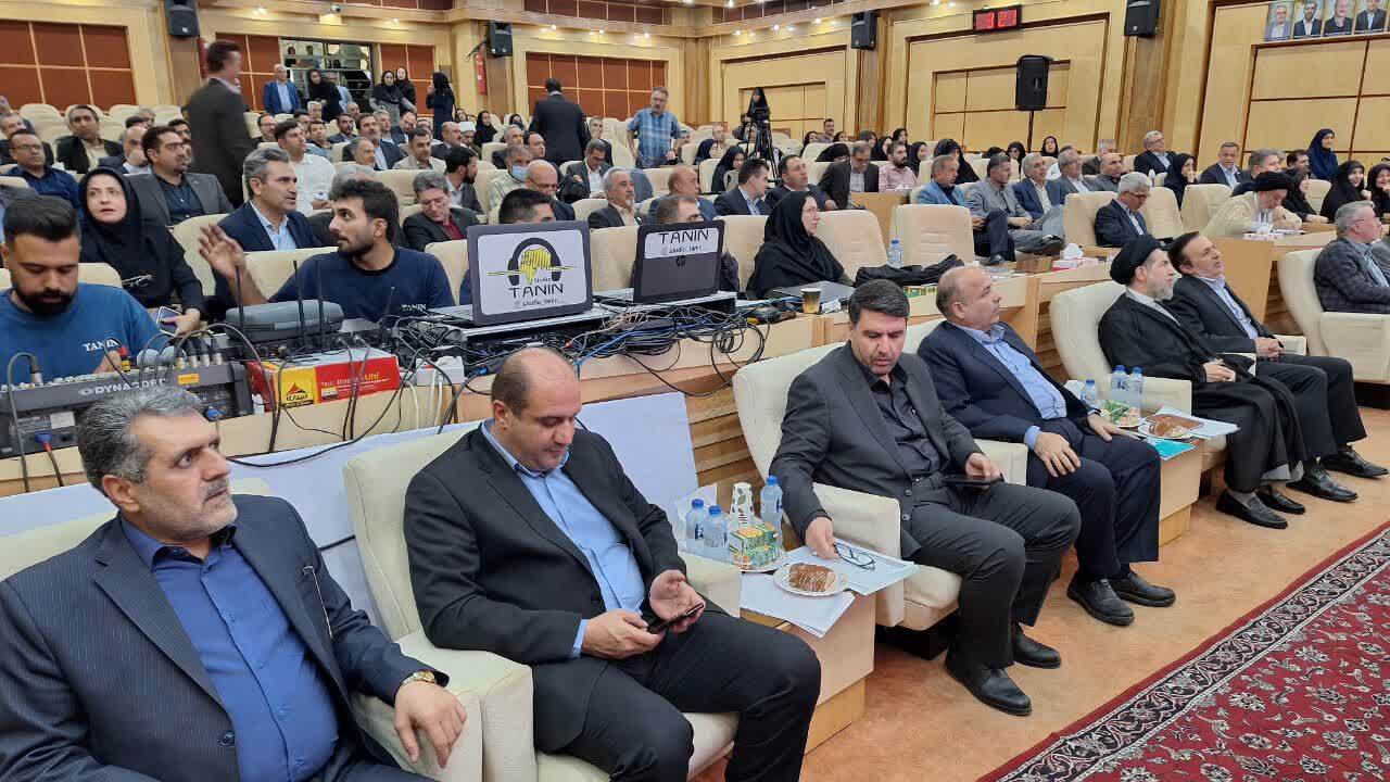 افزایش اختیارات استانداران موجب تحول در عملکرد دستگاههای اجرایی می شود افزایش اختیارات استانداران موجب تحول در عملکرد دستگاههای اجرایی می شود