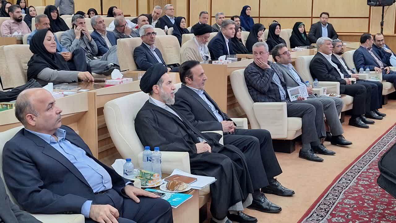 افزایش اختیارات استانداران موجب تحول در عملکرد دستگاههای اجرایی می شود افزایش اختیارات استانداران موجب تحول در عملکرد دستگاههای اجرایی می شود