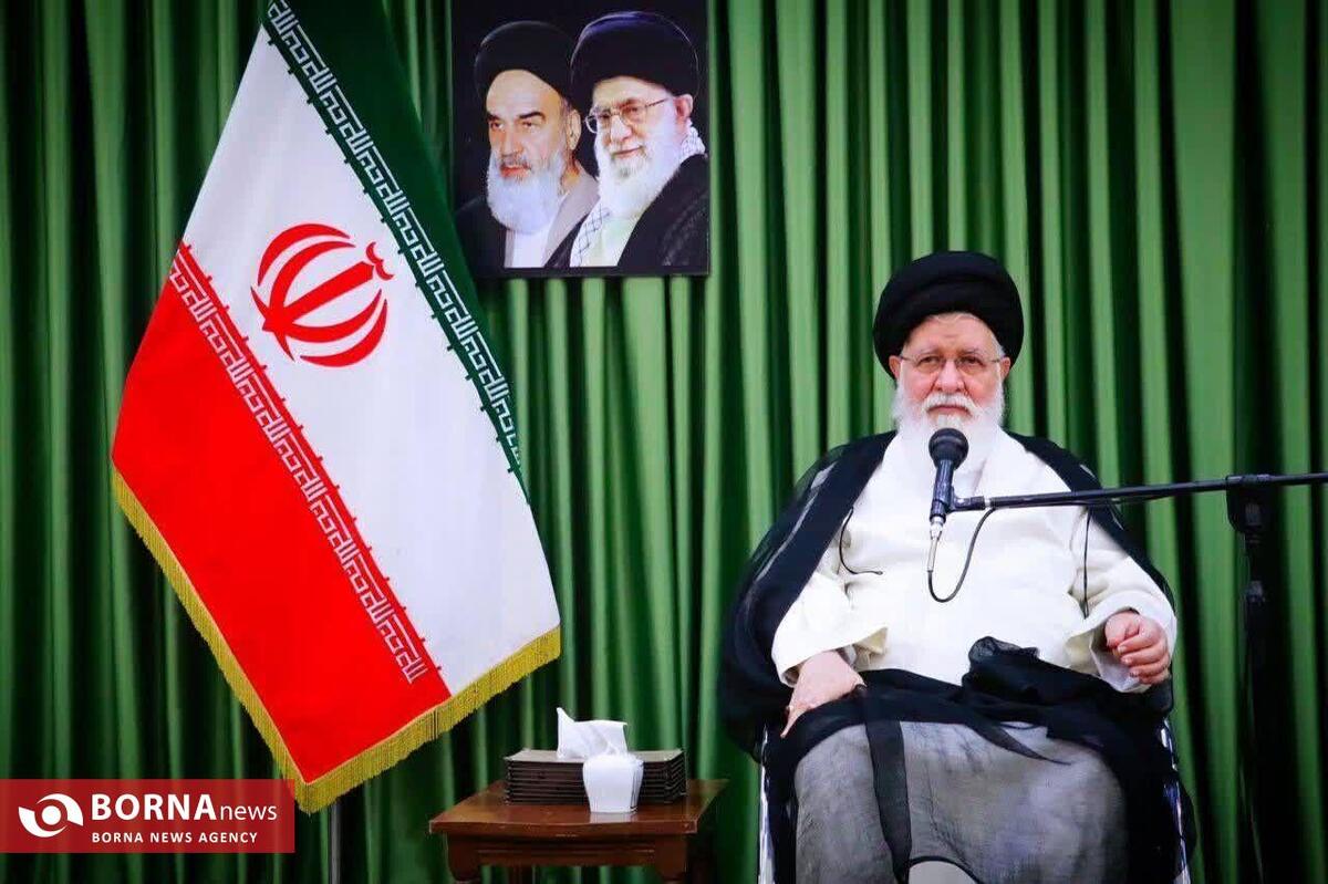 آیت‌ا...علم‌الهدی: مهم‌ترین مسئله فوتبال مشهد نبود تیم قدرتمند و پایدار است/ ضرورت توسعه ورزش قهرمانی در حاشیه شهر مشهد