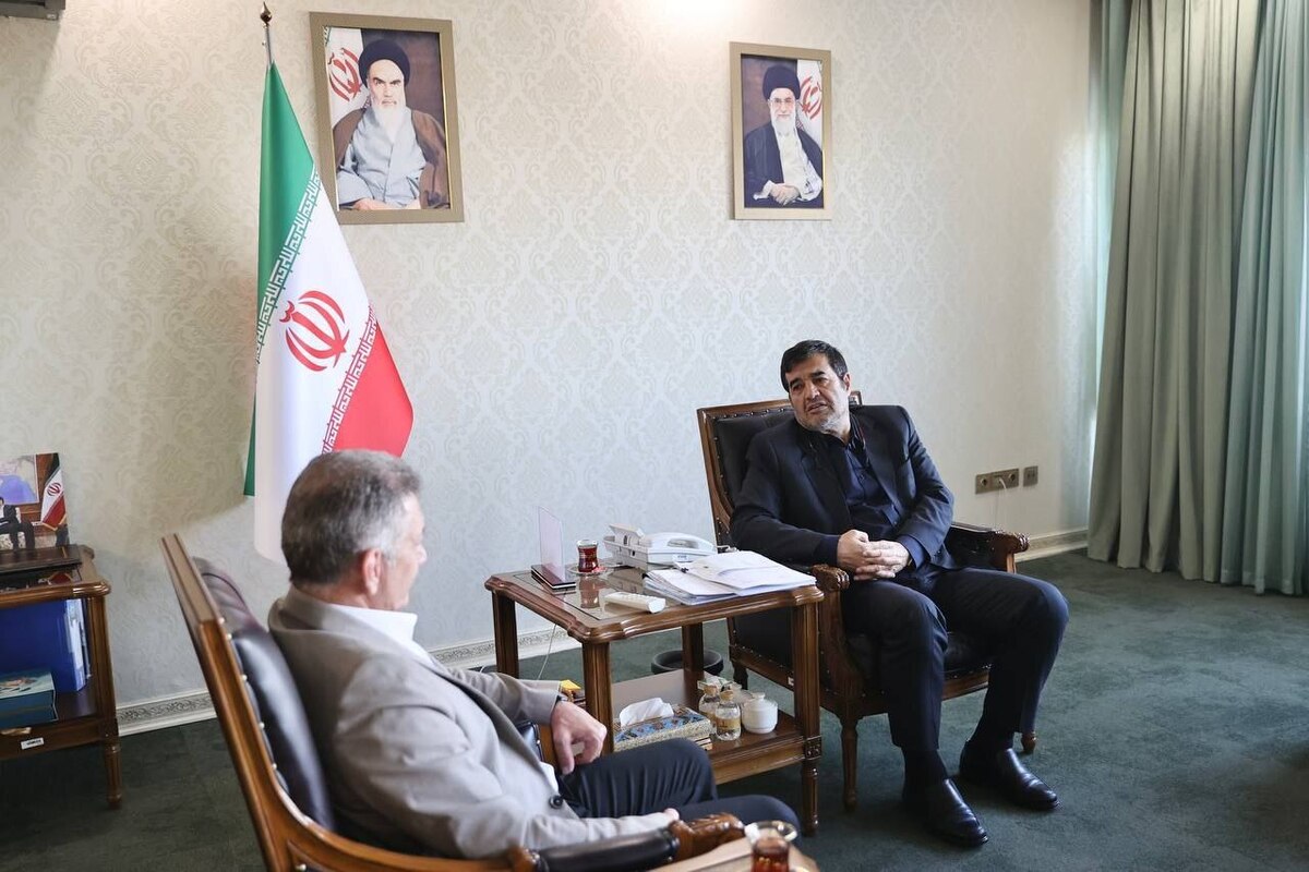 نشست احمد دنیامالی با سرمربی تیم ملی کشتی ایران