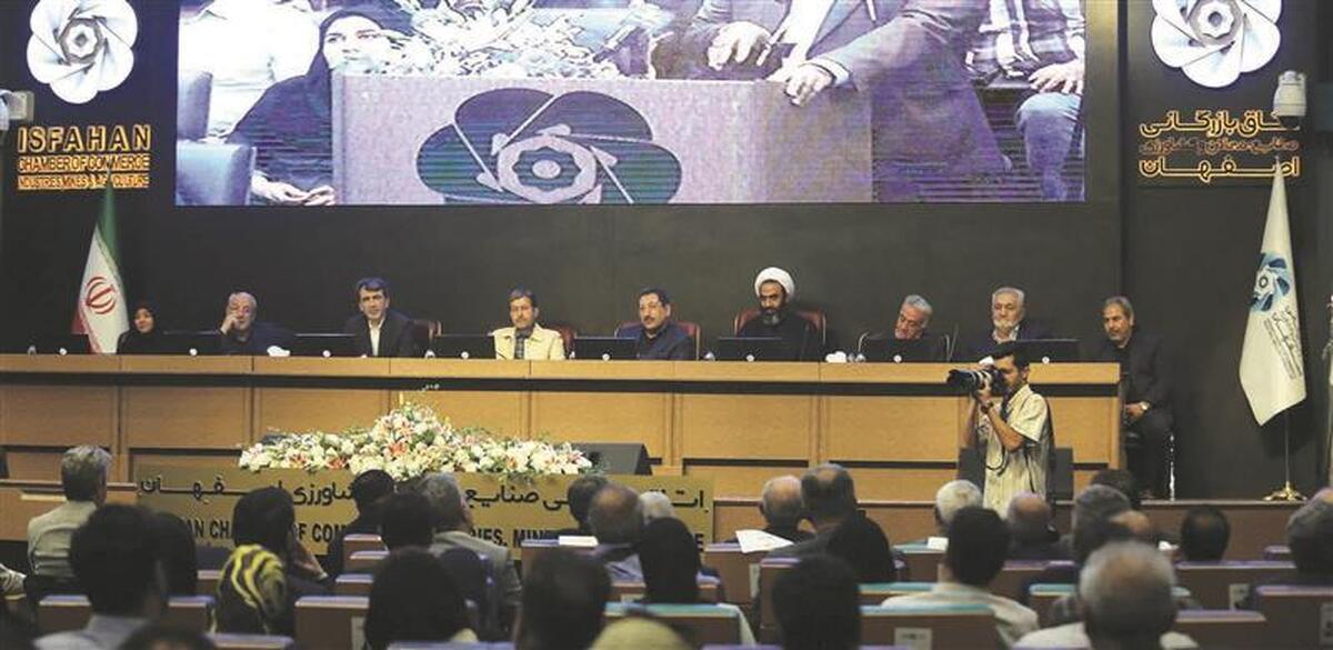 سرمایه‌گذاری چندین هزار میلیارد تومانی فولاد مبارکه در پروژه انتقال آب از دریای عمان به اصفهان