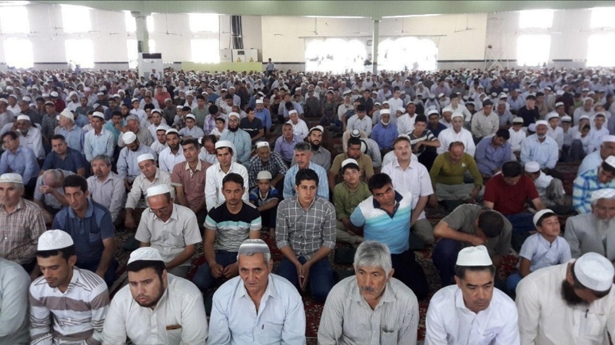 ستاد نمازجمعه گنبدکاوس پرچمدار نماز جمعه کشور