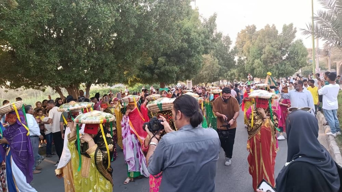 یازدهمین جشنواره انبه و یاسمین گل میناب نماد پیوند فرهنگ و اقتصاد منطقه است