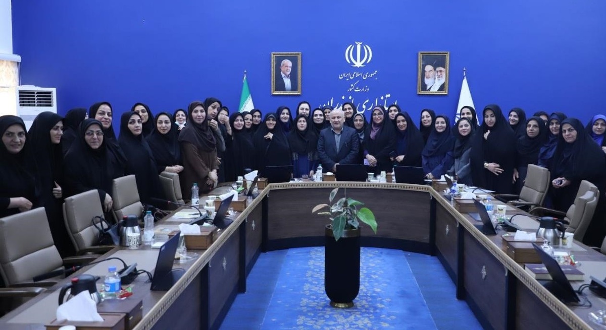 استاندار مازندران: حجاب، نماد اخلاق مدیریتی بانوان در دولت چهاردهم است