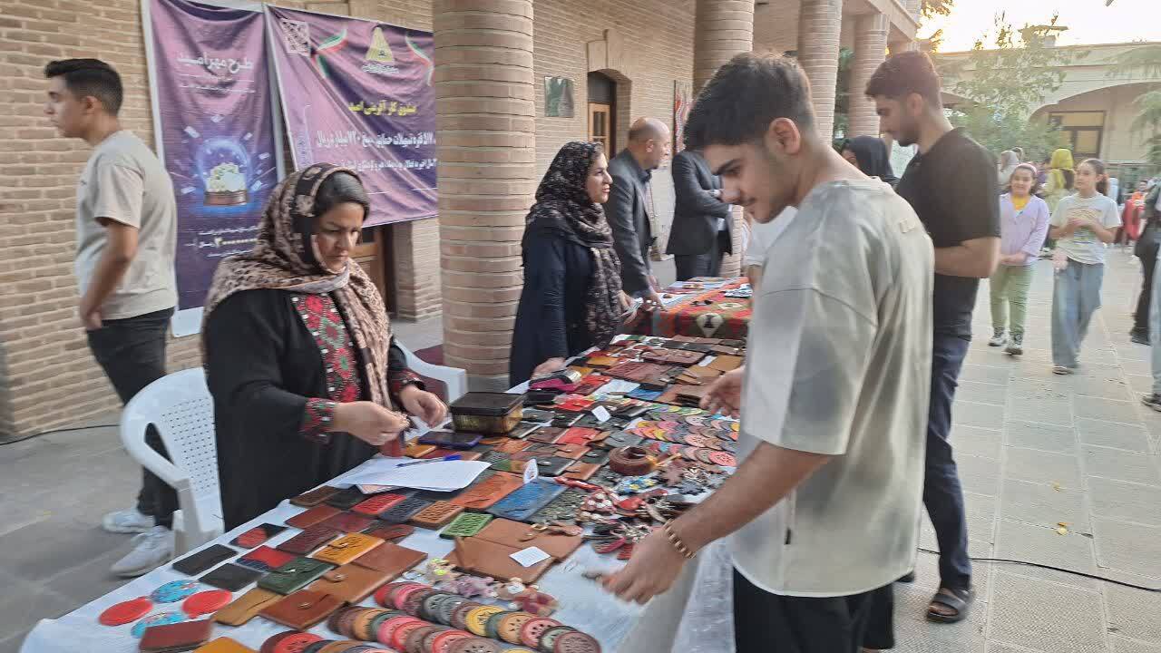 جشنواره ملی لباس و اقوام ایرانی در قزوین با استقبال مردم روبرو شد
