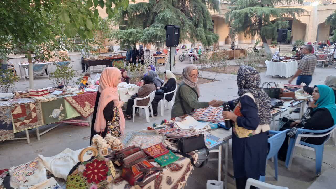 جشنواره ملی لباس و اقوام ایرانی در قزوین با استقبال مردم روبرو شد