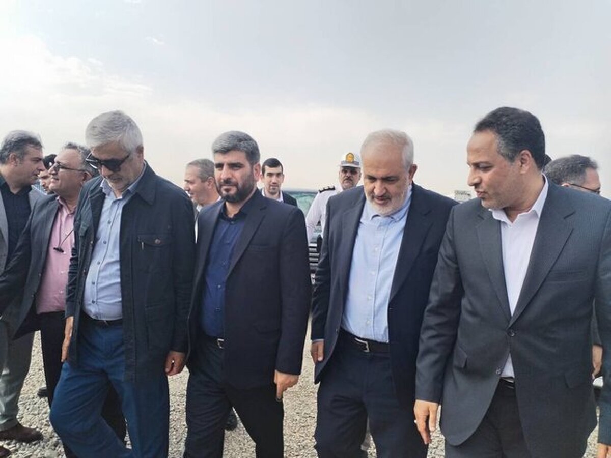 وزیر نیرو : احداث نیروگاه گره‌گشای مشکلات منطقه ورامین است