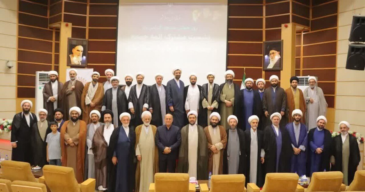 نشست مشترک ائمه جمعه و جماعات شهرستان با فرماندار اسلامشهر