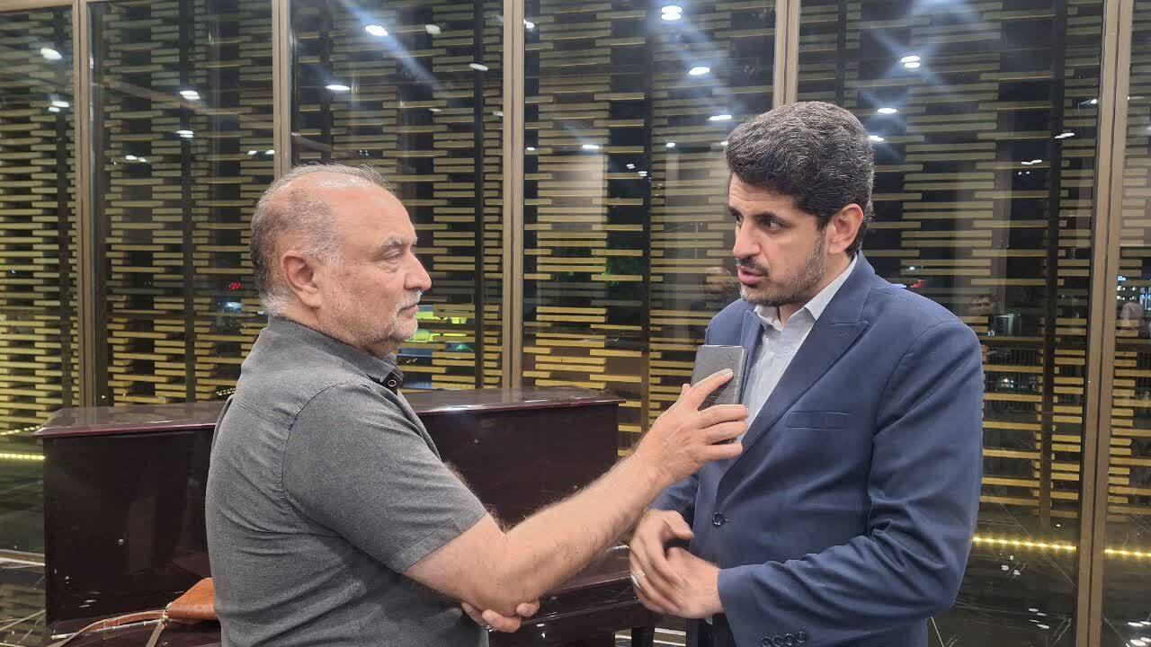 از نمایش های خیابانی و صحنه ای در تئاتر شهر قزوین حمایت می کنیم