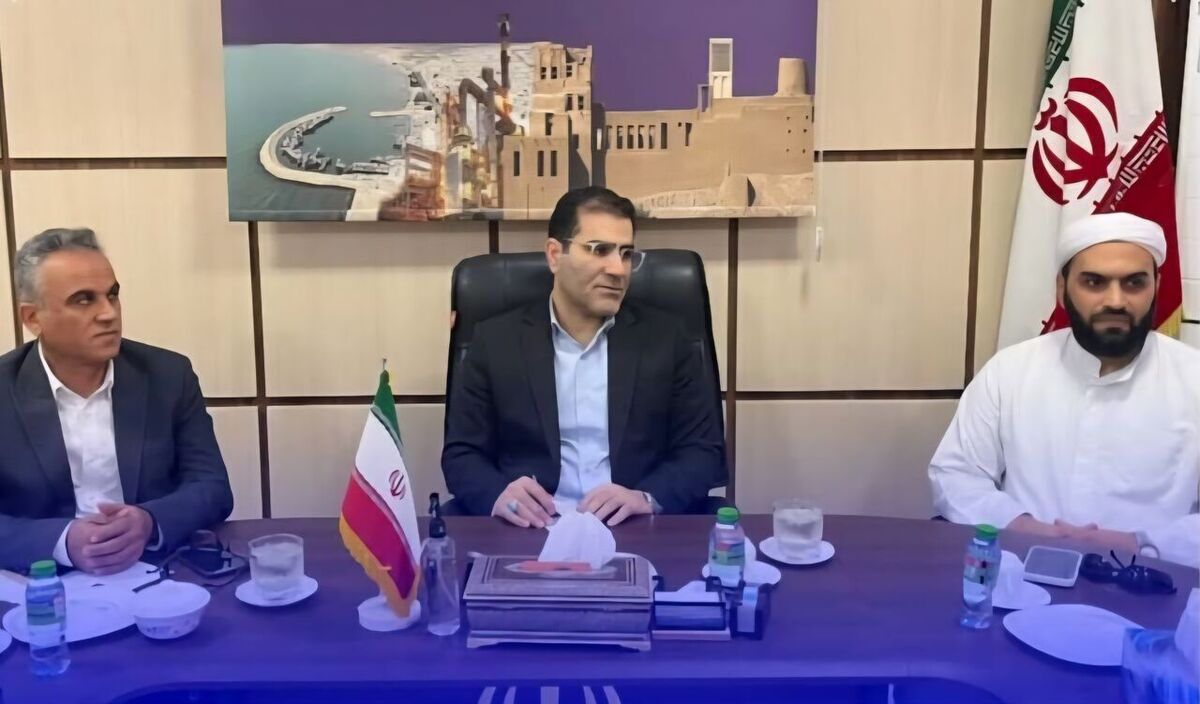 حمایت قاطع مقام معظم رهبری از رئیس‌جمهوری فرصت بی‌نظیری برای حفظ اتحاد است