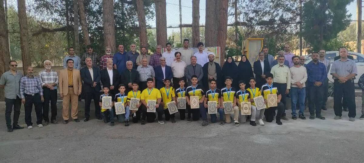 آیین استقبال و تقدیر از تیم پهلوانی و زورخانه ای قهرمان خراسان جنوبی