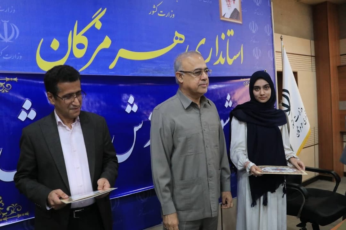 رتبه‌های برتر کنکور، سرمایه‌های انسانی توسعه کشور هستند