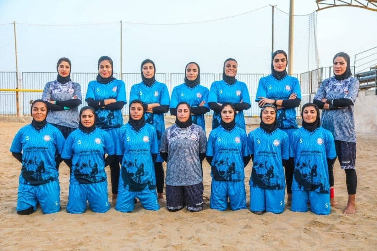 صعود طوفانی به فینال؛ شهرداری بندرعباس قهرمان سابق را با ۷ گل حذف کرد