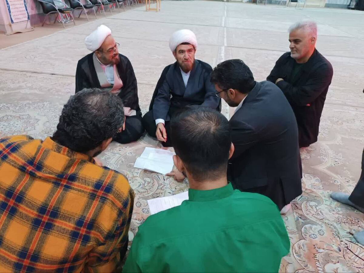 آزادی ۵۶ نفر زندانی ره آورد میز خدمت قضایی در زندان قم در هفته وحدت 