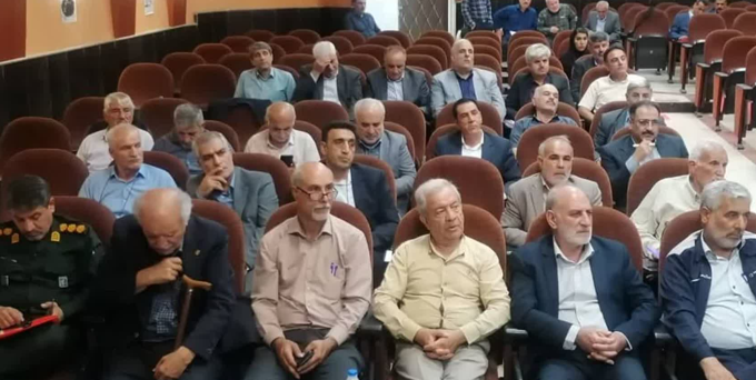 تقویت تشکل های کارگری بر مبنای علمی صورت گیرد تقویت تشکل های کارگری بر مبنای علمی صورت گیرد