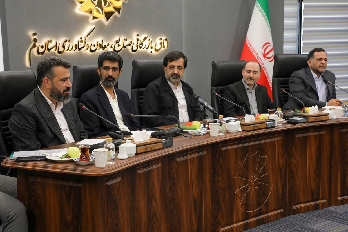 روند غیرشفاف در تخصیص ارز، صدها روز فعالان اقتصادی را معطل می‌گذارد