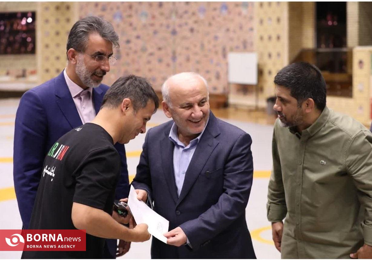 تجلیل از قهرمانان مازندرانی کشتی؛ وعده اشتغال برای طلاییها و افق ۱۰۰ هزار کشتیگیر در استان تجلیل از قهرمانان مازندرانی کشتی؛ وعده اشتغال برای طلاییها و افق ۱۰۰ هزار کشتیگیر در استان