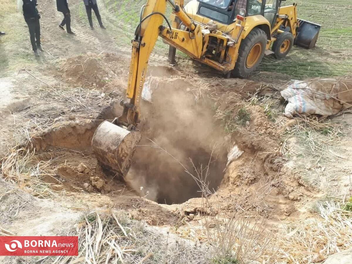 ۱۳ حلقه چاه غیرمجاز در سراب نیلوفر مسدود شد/ برخورد قاطع با برداشت‌های بی‌رویه آب