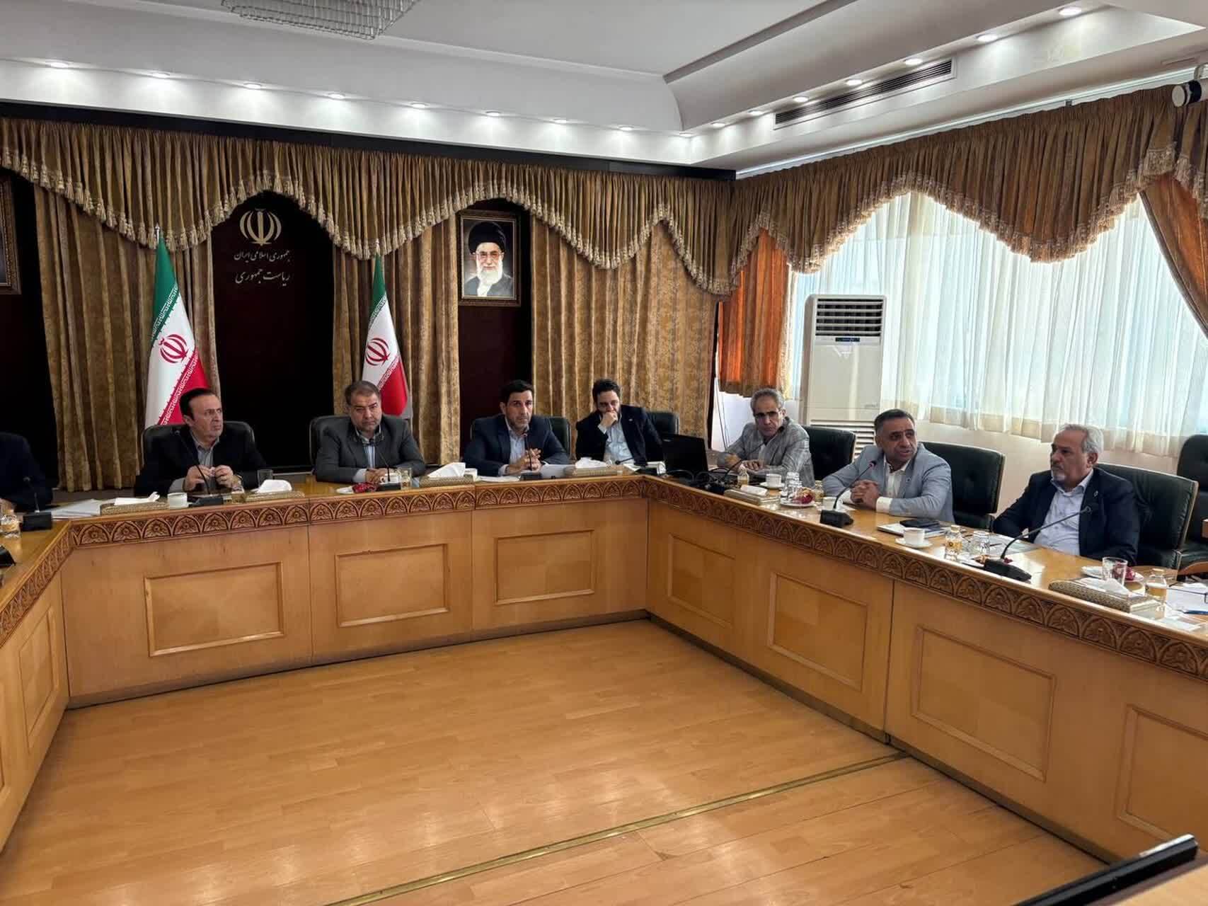 بررسی فرصت های سرمایه گذاری استان قزوین در نهاد ریاست جمهوری