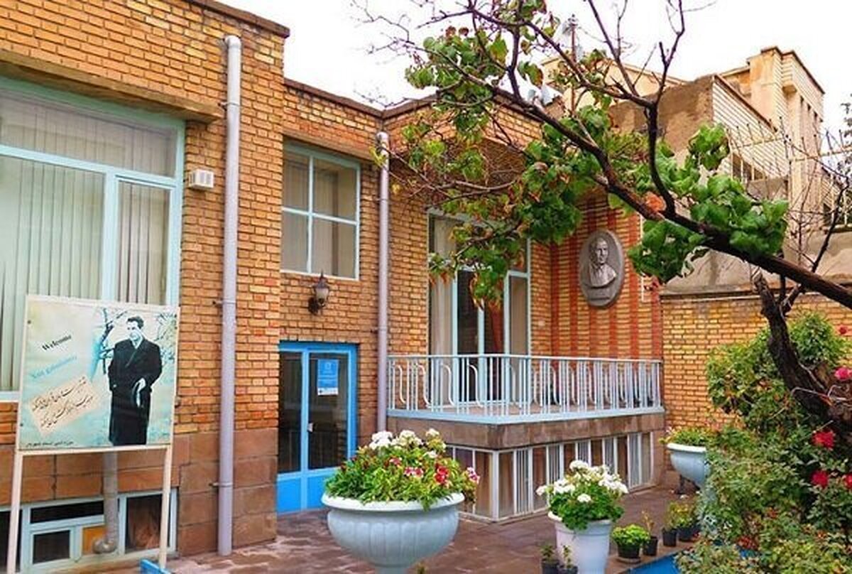 توسعه خانه موزه استاد شهریار کلید خورد