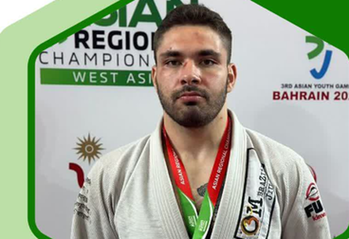 سرباز قزوينی مدال طلای «جوجيتسو» آسيا را به گردن آويخت