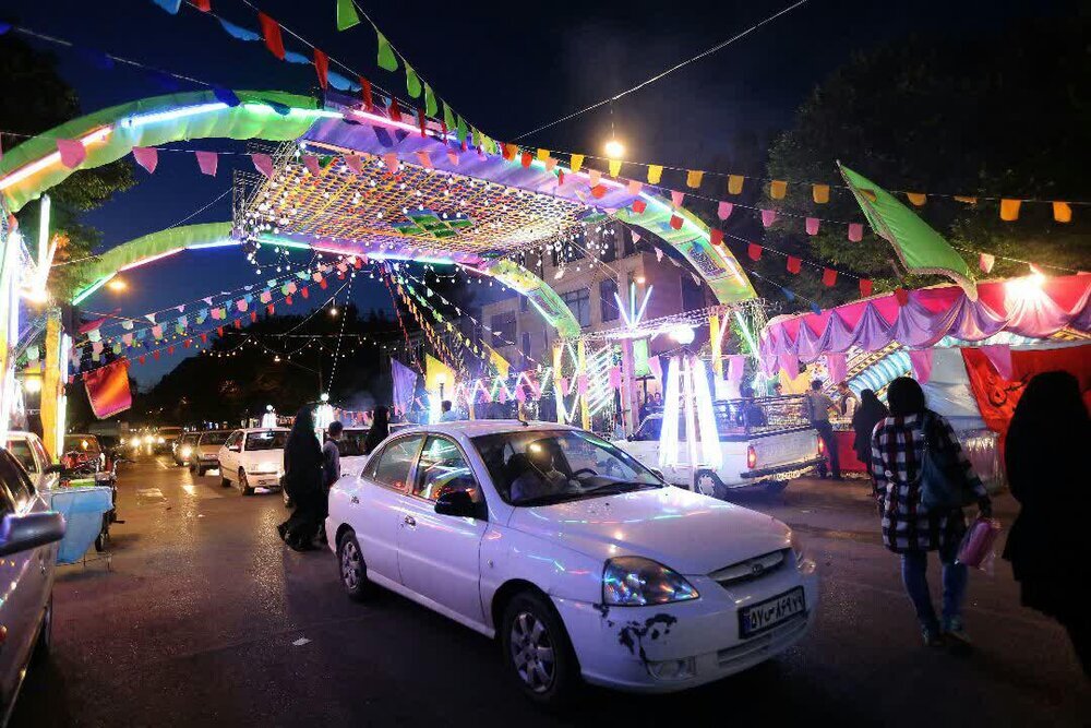 قزوین غرق در نور، شور جشنهای میلاد نبی اکرم (ص) در دیار مینودری قزوین غرق در نور، شور جشنهای میلاد نبی اکرم (ص) در دیار مینودری