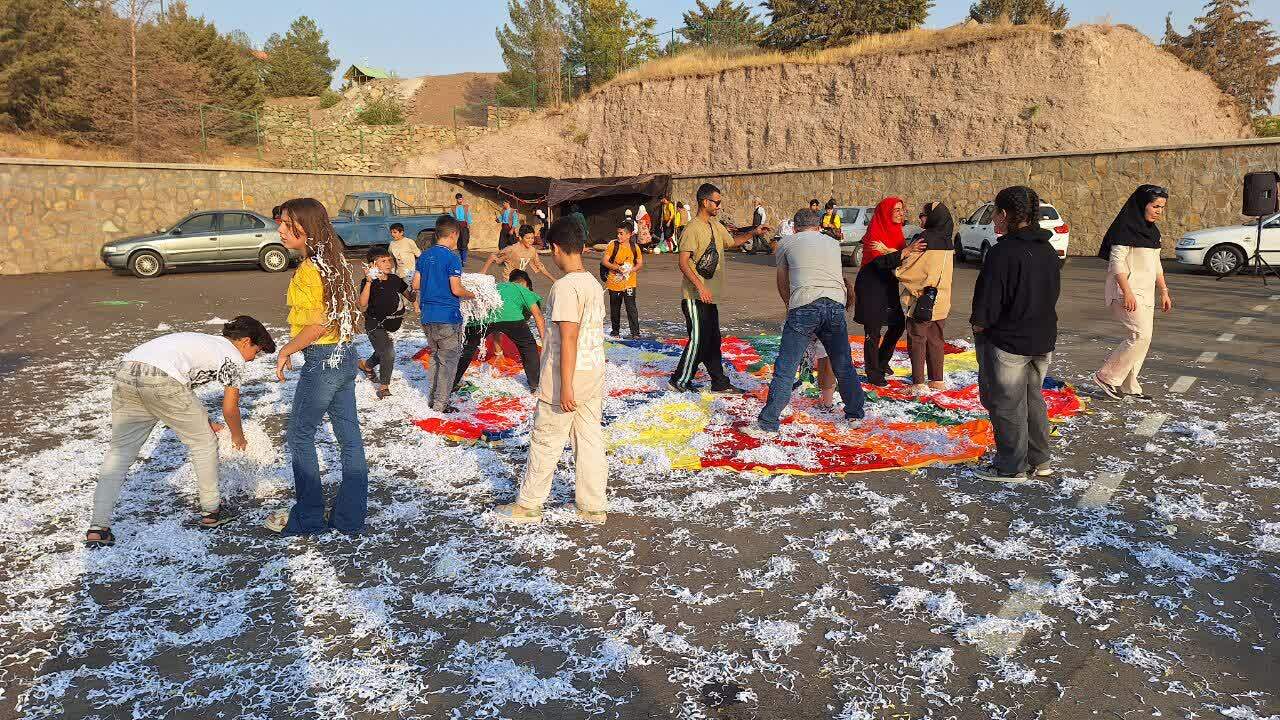 جشن بزرگ پیامبر مهربانی با استقبال مردم در قزوین برگزار شد جشن بزرگ پیامبر مهربانی با استقبال مردم در قزوین برگزار شد