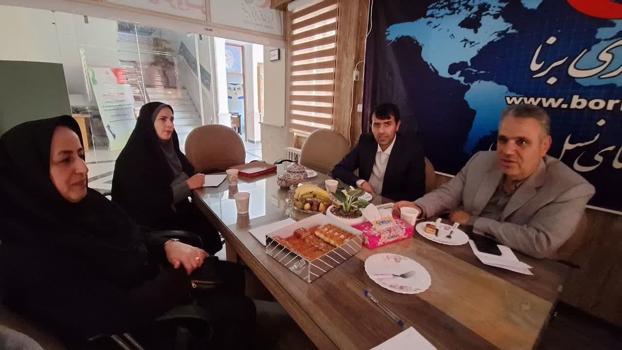 راه اندازی 8 روستا بازار در استان قزوین/ خبرنگاران در اطلاع رسانی و امیدآفرینی نقش آفرینند