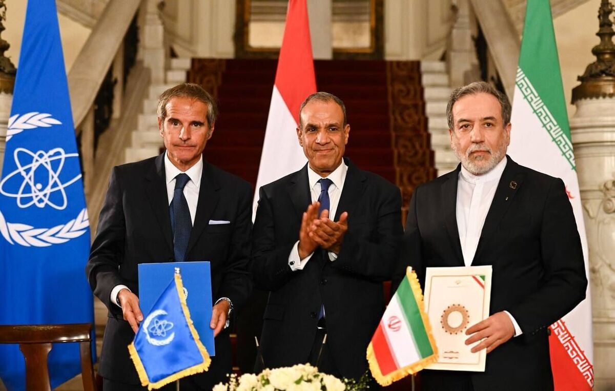 عراقچی و گروسی در قاهره؛ توافق در سایه مکانیسم ماشه