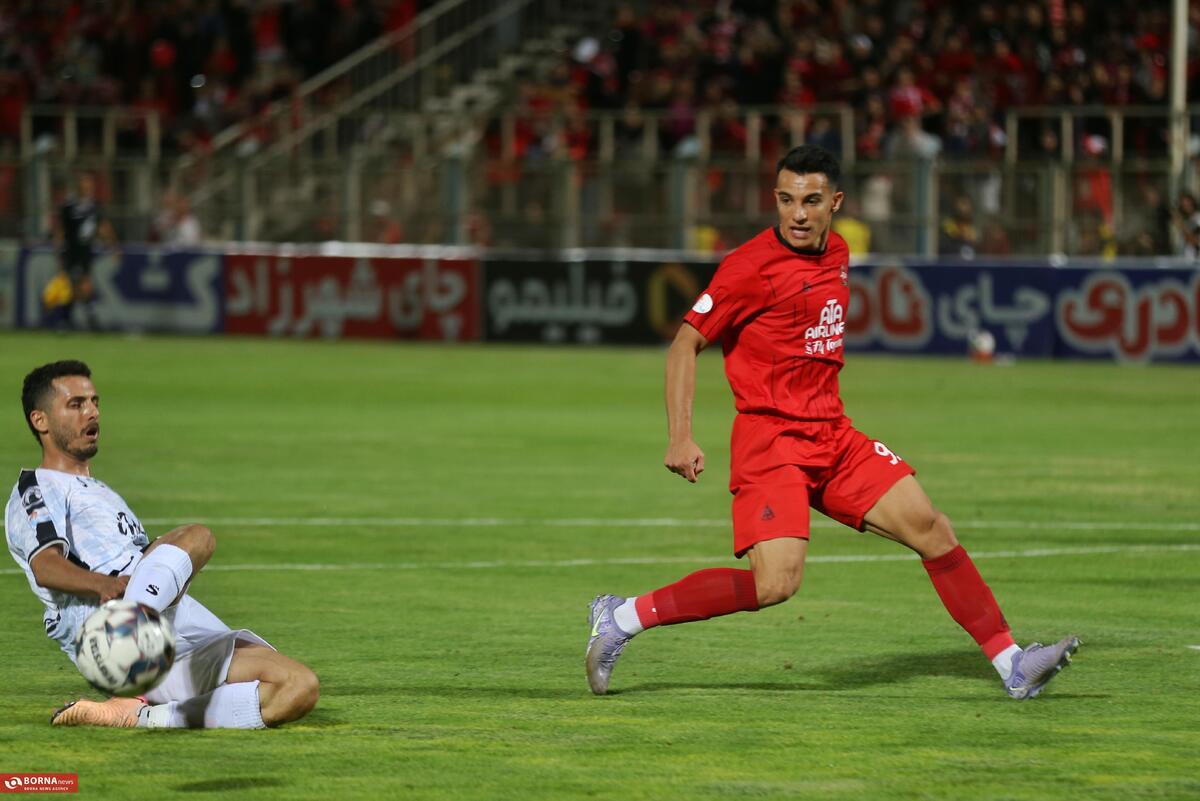 دیدار تیم های  فوتبال تراکتور - آلومینیوم