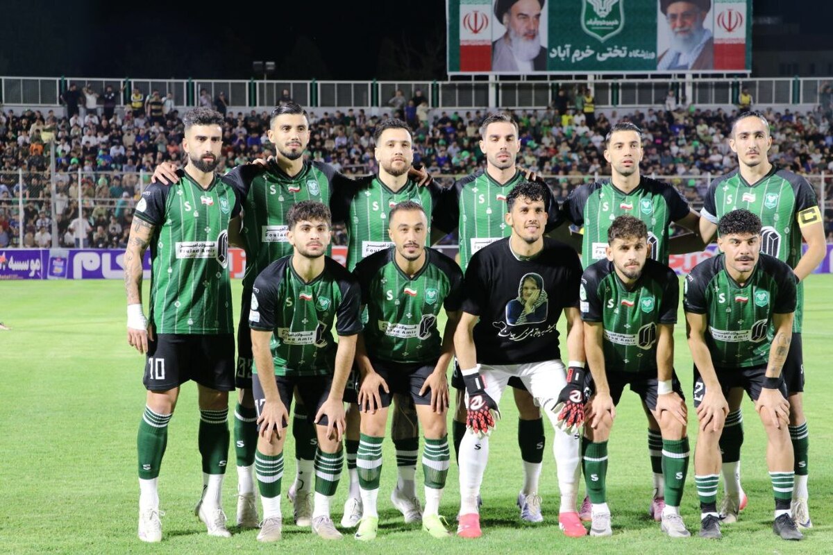 دیدار تیم های فوتبال خیبر خرم آباد - فجرسپاسی