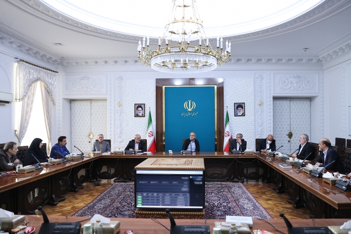 تاکید پزشکیان بر لزوم ارتقای شبکه «شاد»