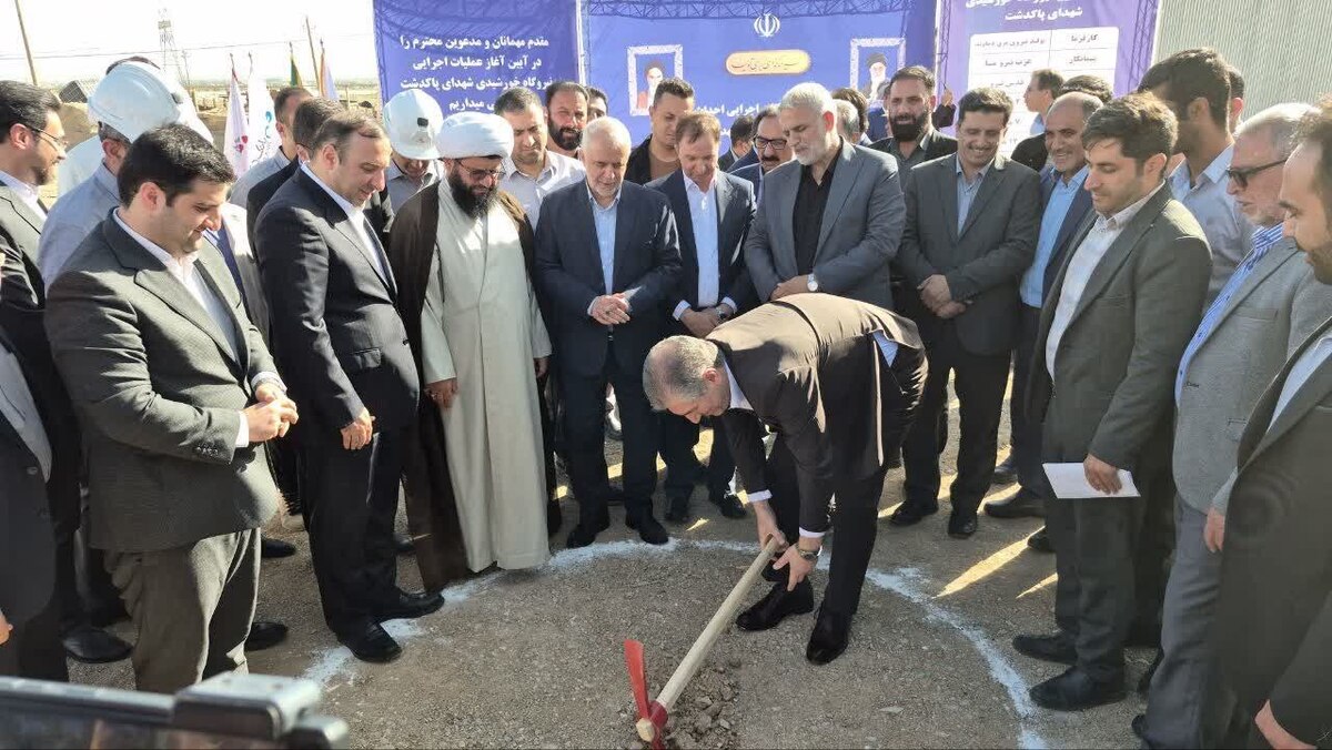 کلنگ‌زنی نیروگاه خورشیدی ۱۰ مگاواتی در کنار بزرگ‌ترین نیروگاه حرارتی کشور در پاکدشت