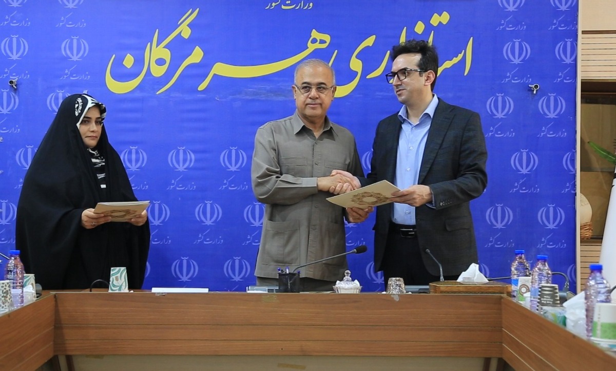 استقرار دستگاه پیشرفته پرتودرمانی در بندرعباس