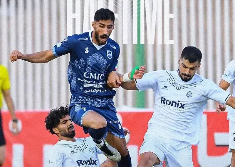 تساوی خارج از خانه ملوان برابر چادرملو تساوی خارج از خانه ملوان برابر چادرملو