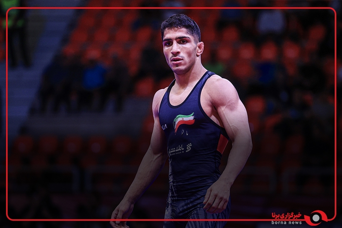 علی مومنی در اولین بازی‌اش در وزن ۵۷ کیلوگرم کشتی آزاد قهرمانی جهان برابر حریف سوئیسی ۶ بر یک پیروز شد