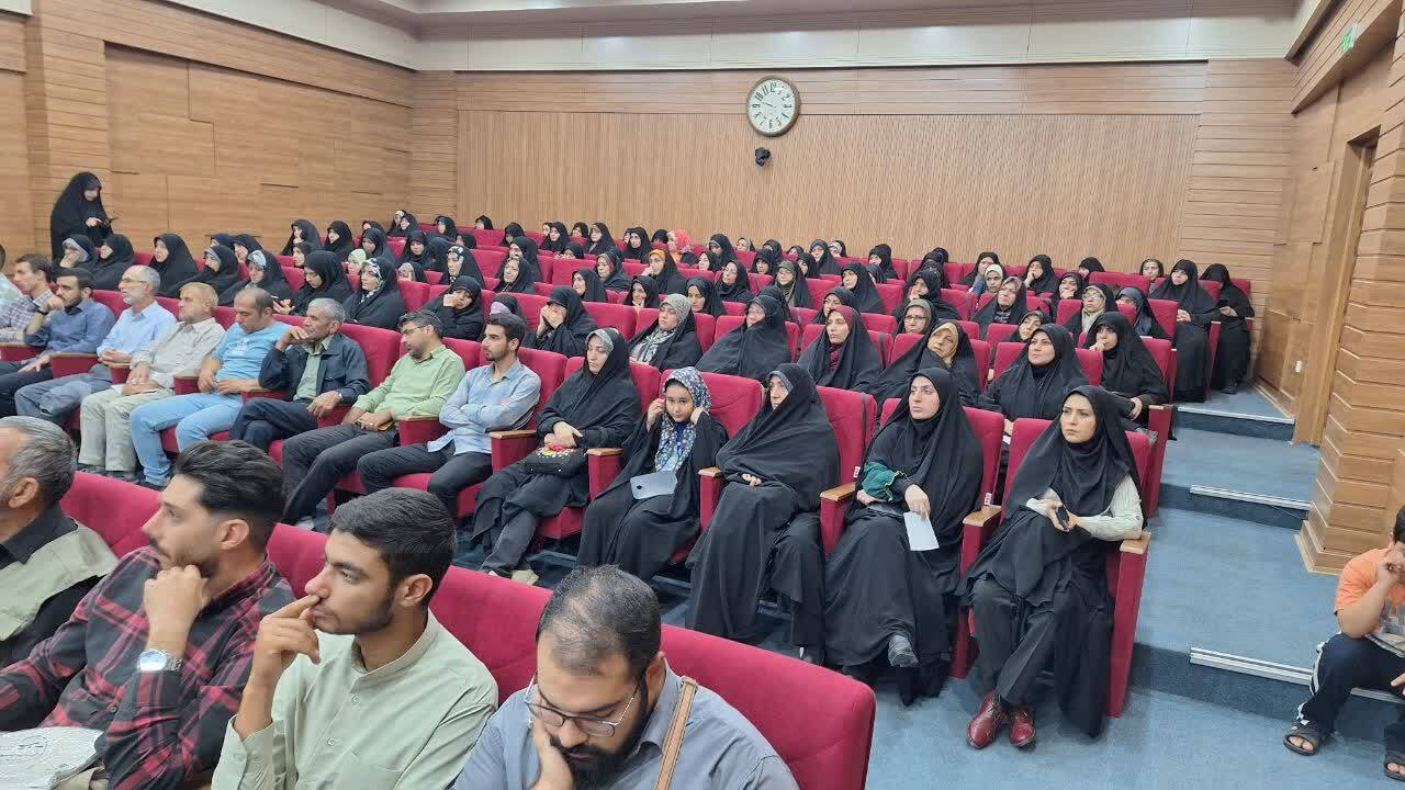 آتانی: خدمت بی منت را سرلوحه فعالیت خود در سپاه و بسیج قرارداده ایم آتانی: خدمت بی منت را سرلوحه فعالیت خود در سپاه و بسیج قرارداده ایم