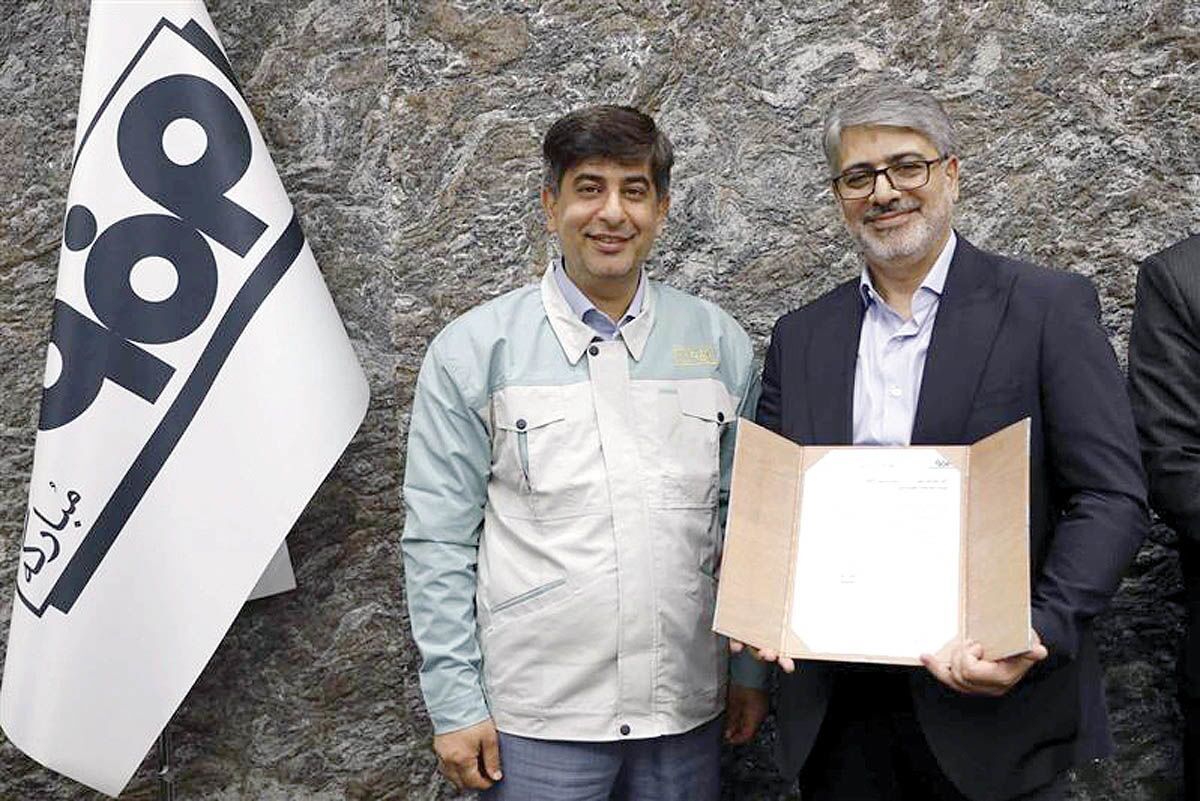 به استحکام فولاد، شفاف چون شیشه