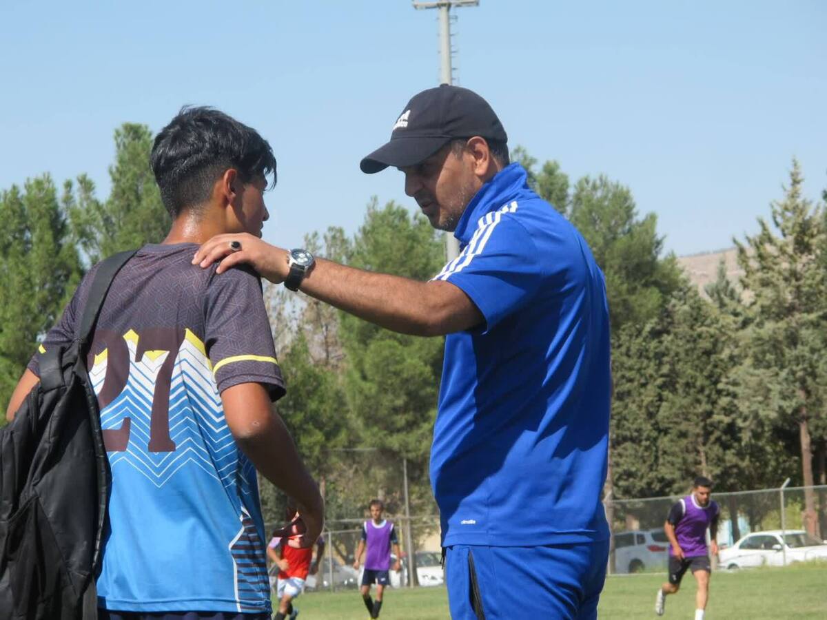 منصور داودی‌نژاد از مستطیل سبز تا نیمکت مربیگری جوانان خیبر خرم آباد